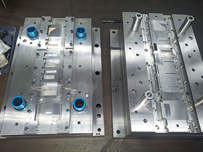 高速級(jí)進(jìn)模具(High speed stamping tool).jpg